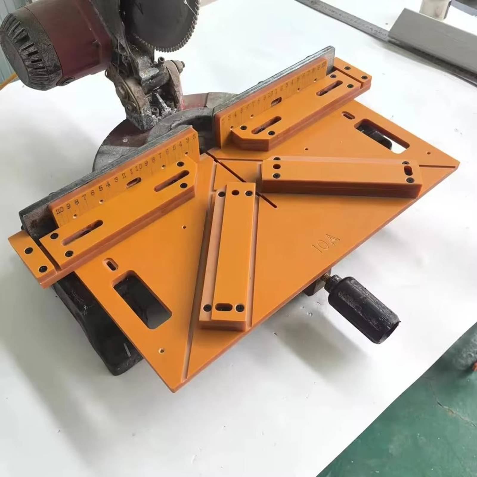 45 Degree Trim Cutting Jig Hig - огляд і ціна Home Improvement Guide